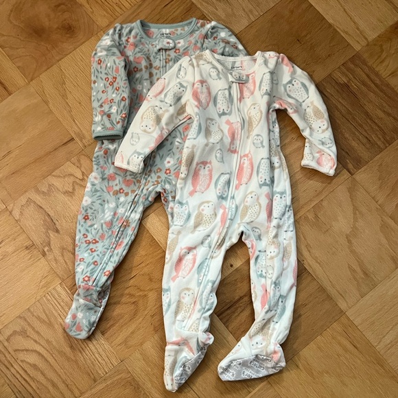 Set of 2 Carter’s Fleece Sleepers - Picture 1 of 8